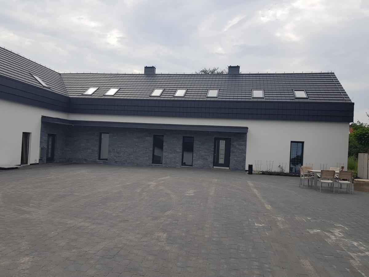 Mlynska 8 Opole-Gorki Βίλα Εξωτερικό φωτογραφία
